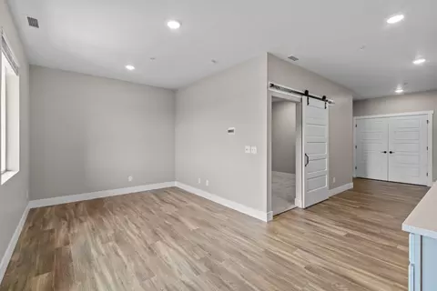 2665 Kingsgate Way #G372, Richland, WA 99354