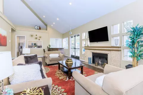 114 Aliento #219, Rancho Santa Margarita, CA 92688