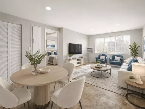 4707 Hilton Ave #3N, Columbus, OH 43228