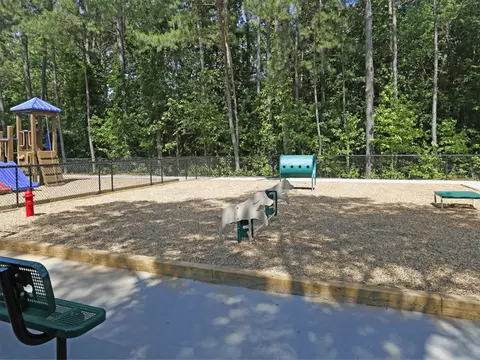 2121 Paces Forest Ct #427, Raleigh, NC 27612