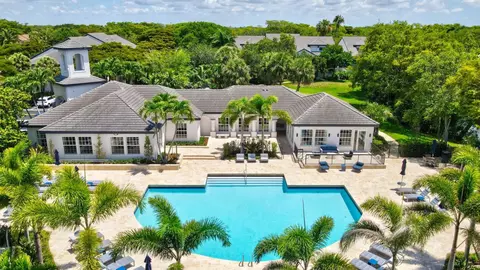 8000 Cleary Blvd #2307, Plantation, FL 33324