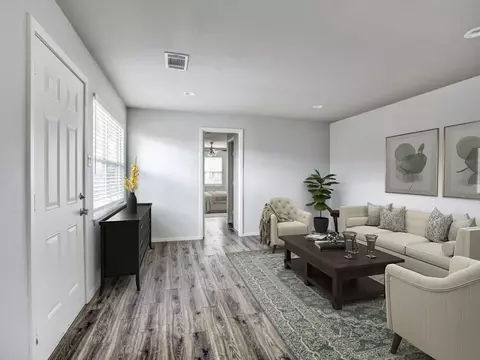 2212 W Rosedale St S #2204, Fort Worth, TX 76110