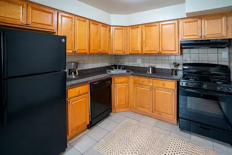 26 Township Line Rd #C-47, Elkins Park, PA 19027