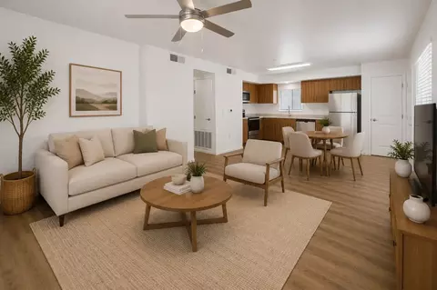 6077 N 60th Ave #103, Glendale, AZ 85301