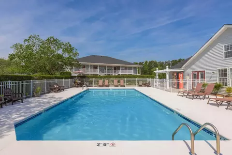 100 Windsor Cir #261-A, Jacksonville, NC 28546