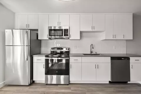 920 N Kings Rd #128, West Hollywood, CA 90069