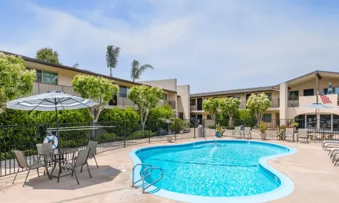 16552 Sell Cir #42, Huntington Beach, CA 92649