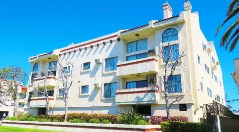 3500 Mentone Ave #201, Los Angeles, CA 90034