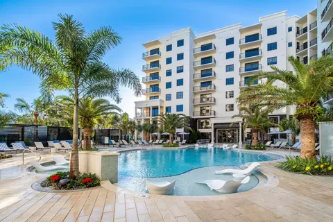 901 W Chestnut St #116, Tampa, FL 33607