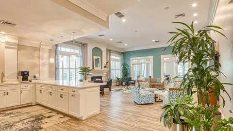 916 Beacon Square Ct #320, Gaithersburg, MD 20878