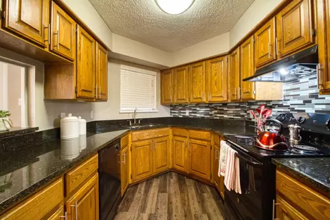 4000 Horizon Hill Blvd #6-602, San Antonio, TX 78229