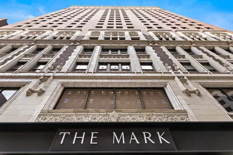 106 W 11th St #2104, Kansas City, MO 64105