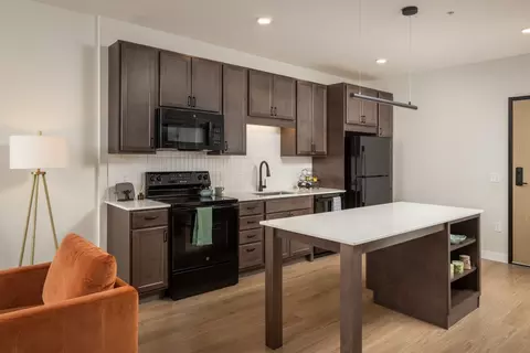 700 American Blvd W #117, Bloomington, MN 55420