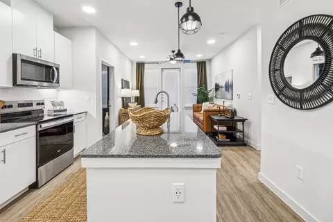 4600 E Mckinney St #3207, Denton, TX 76208