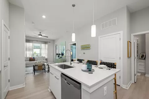 2509 N Davidson St #1-142, Charlotte, NC 28205