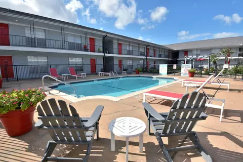 10105 Kempwood Dr #610, Houston, TX 77080