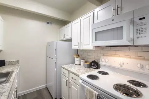 6050 Ridgecrest Rd #403, Dallas, TX 75231