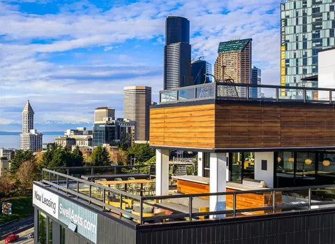 821 S Washington St #422, Seattle, WA 98104