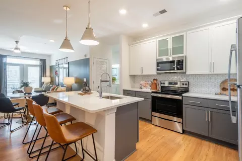 6000 Forest Village Dr #5107, Holly Springs, NC 27540