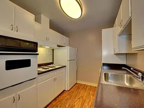 2033 Latham St #P, Mountain View, CA 94040