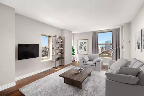100 W Chestnut St #1205, Chicago, IL 60610