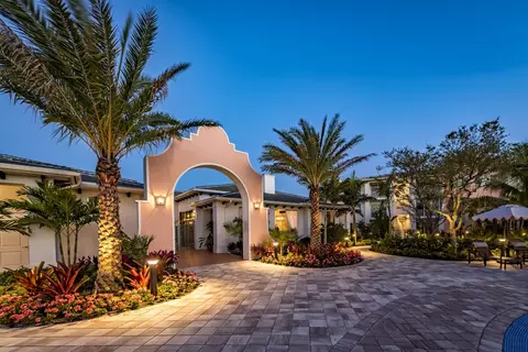 7922 Dani Dr #10-104, Fort Myers, FL 33966