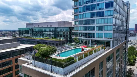 1405 Point St #916, Baltimore, MD 21231
