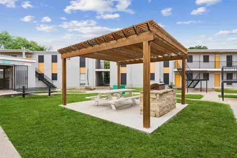 3500 S Riverside Dr #06-0609B, Fort Worth, TX 76119