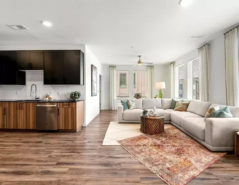 397 N Central Ave #4322, Hapeville, GA 30354