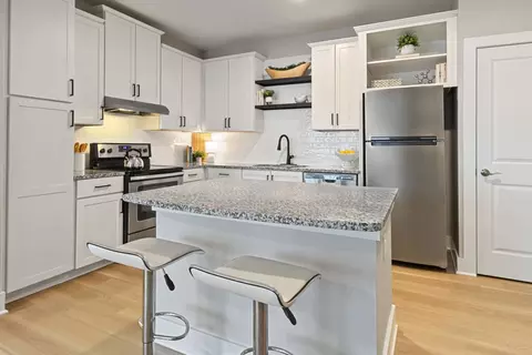 1035 Scales Rd #1205, Suwanee, GA 30024
