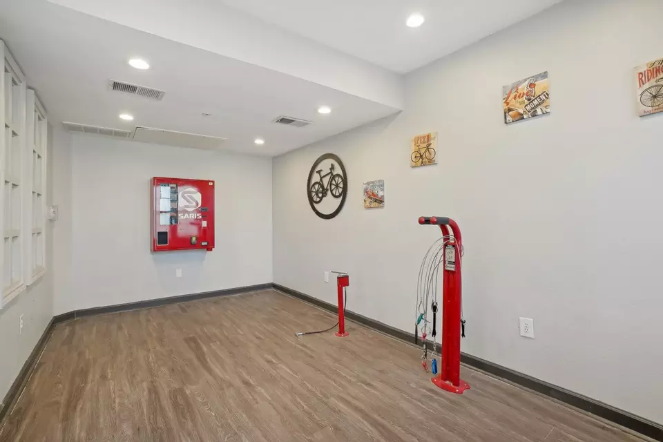  2210 Winsted Dr #2208, Dallas, TX 75214 photo 14