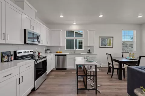 1481 Wrigley Ave #1413Y, Santa Rosa, CA 95407