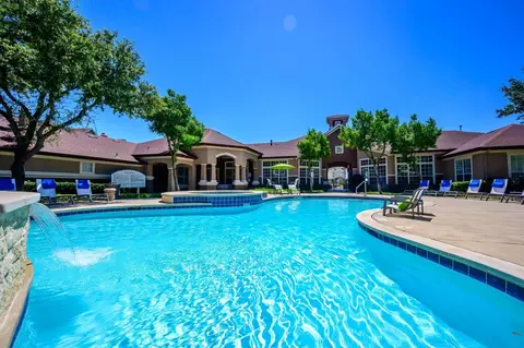 901 Lakeside Cir #2201, Lewisville, TX 75057