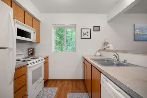 1718 Lincoln Rd #N2098, Spokane, WA 99217