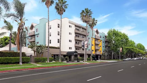9400 La Tijera Blvd #2233, Los Angeles, CA 90045