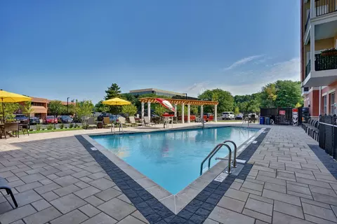 3 Ronson Rd #GMP-4316, Iselin, NJ 08830