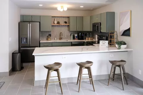 9960 Wayne Rd #03-204, Romulus, MI 48174 photo 2