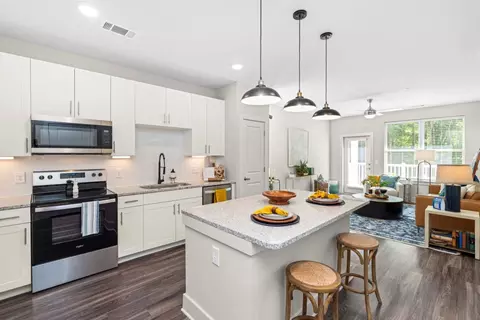 2541 Landmark Dr #C-206, Raleigh, NC 27607