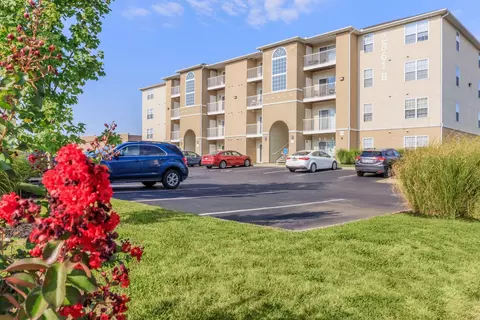 2861 S Nettleton Ave #210, Springfield, MO 65807