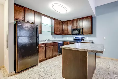 730 Hennepin Ave #407, Minneapolis, MN 55403