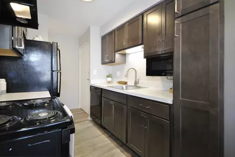 9960 Wayne Rd #03-202, Romulus, MI 48174 photo 14