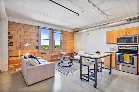 700 Central Ave NE #206F, Minneapolis, MN 55414