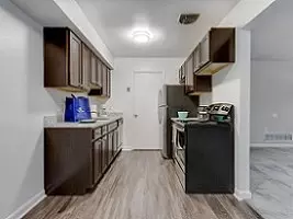 1 Janper Ct #12, Woodlawn, MD 21207