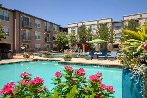 7373 Valley View Ln #05-1063, Dallas, TX 75240