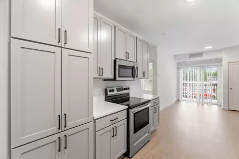 2063 Marshall Ave #110, Saint Paul, MN 55104