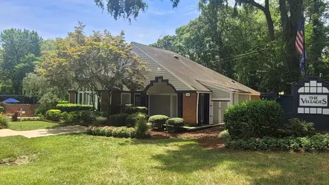 1600 Village Brook Dr #1802-H, Charlotte, NC 28210