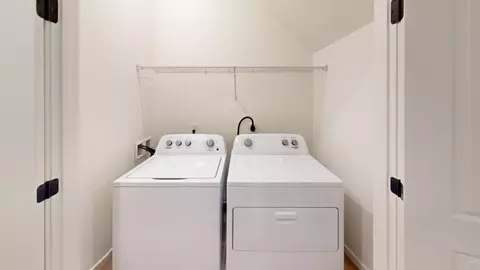 4000 Emerson Dr #1407, Mount Wolf, PA 17347