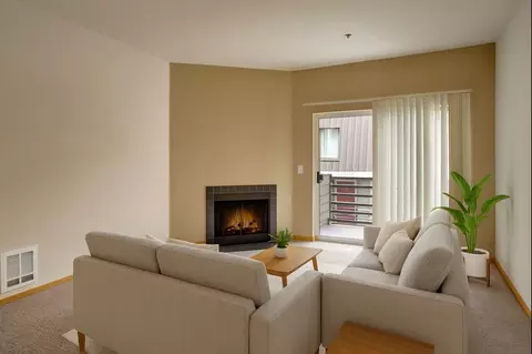 920 N 34th St #62, Seattle, WA 98103