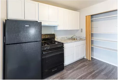 4545 Wheeler Rd #612, Oxon Hill, MD 20745