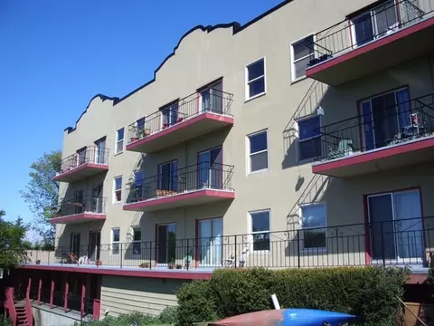 1208 10th Ave W #B5, Seattle, WA 98119